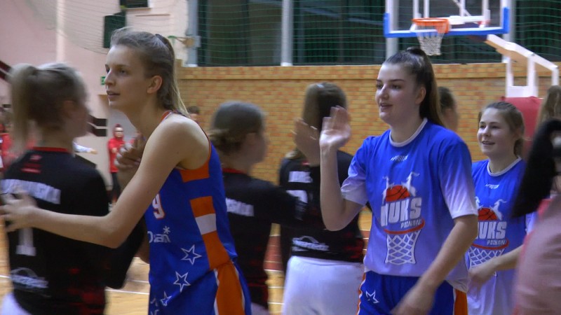 LIDERKI PRZEGRAŁY W DERBOWYM POJEDYNKU